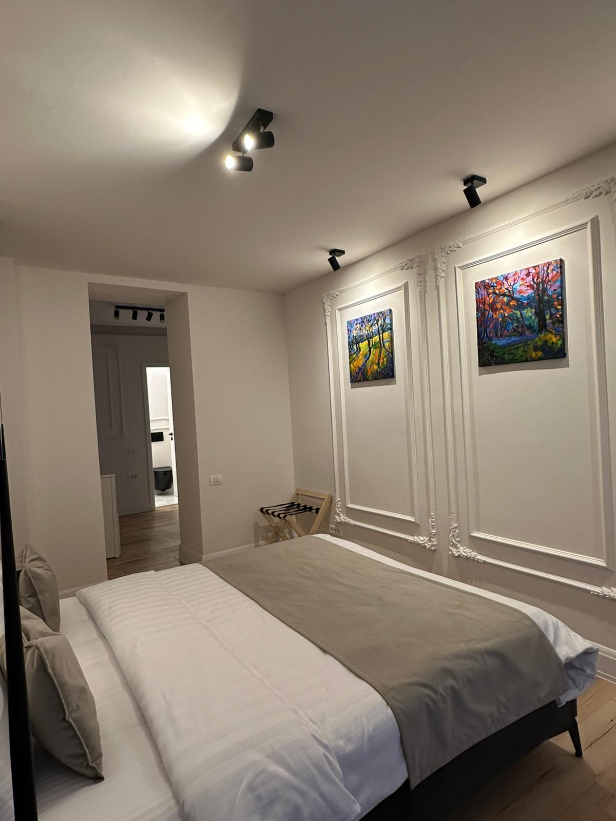 Deluxe Room with Balcony -House4You - 9