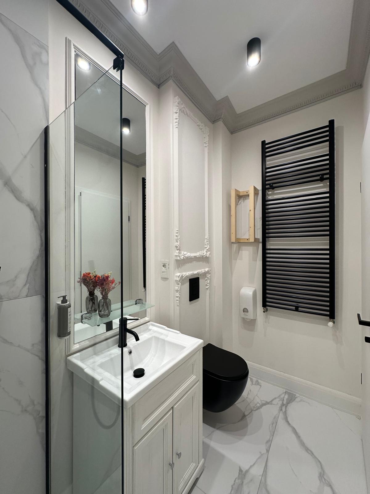 Queen Room - House4You - 4